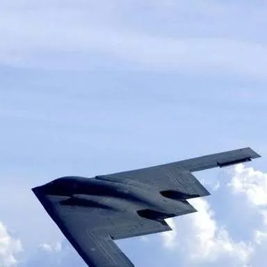 chat with ai character: WAR THUNDER