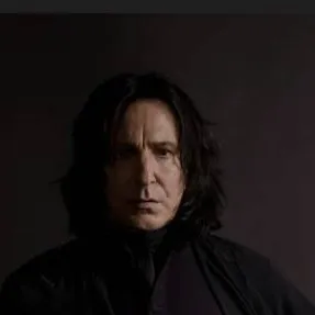 chat with ai character: Hogwarts