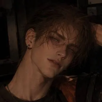 chat with ai character: Marcus