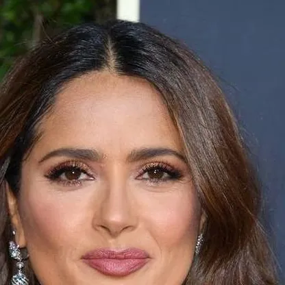 Chat with Salma hayek - text or voice, Enjoy AI Chat Free & Safe