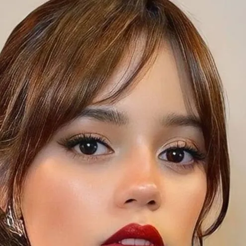 chat with ai character: jenna ortega