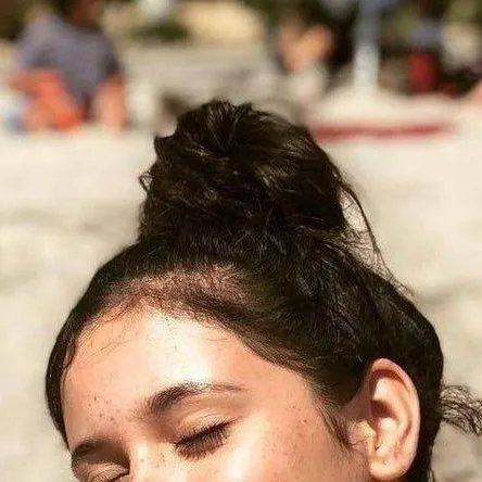 chat with ai character: jenna ortega