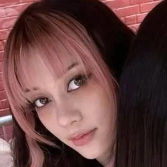 chat with ai character: Megan-katseye