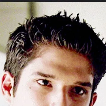 chat with ai character: Scott McCall 