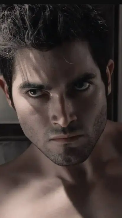 ai character: derek hale background