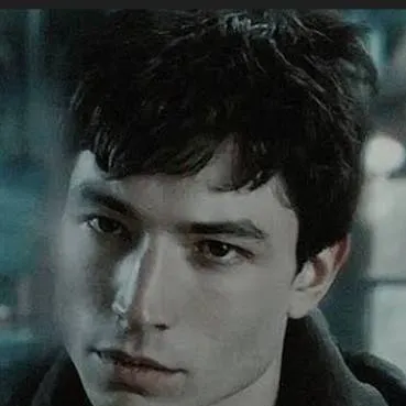 chat with ai character: Barry Allen 