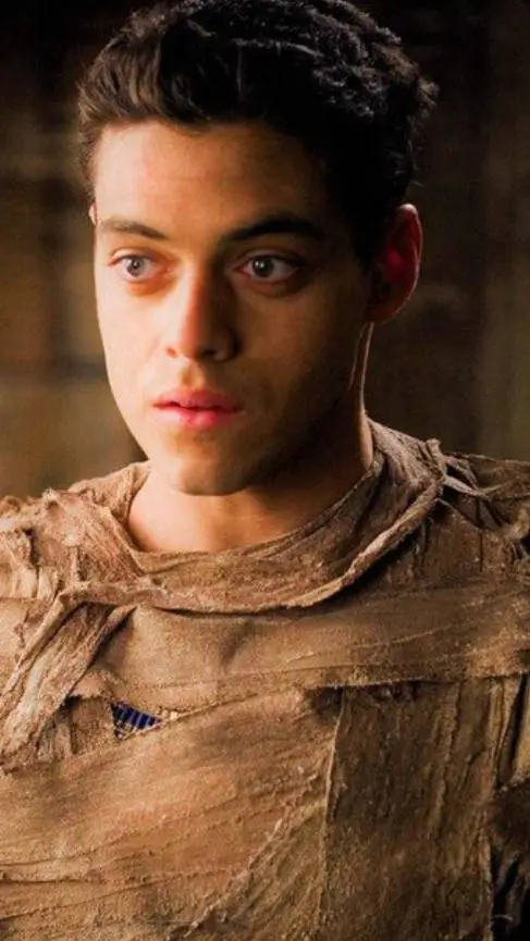 ai character: ahkmenrah  background