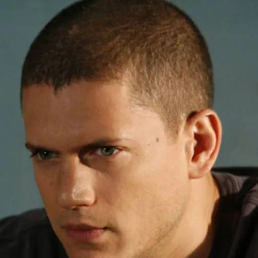 chat with ai character: Micheal Scofield 