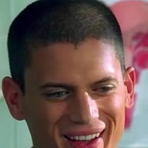 chat with ai character: Micheal Scofield 