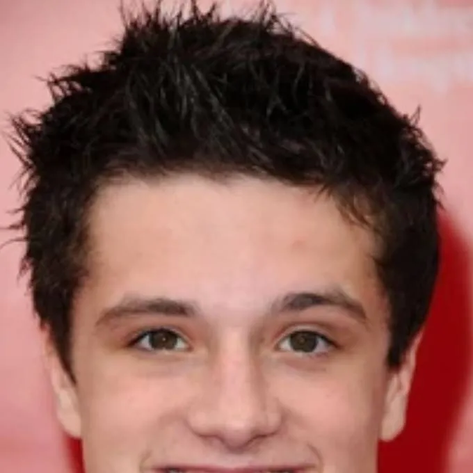 chat with ai character: Josh hutcherson 