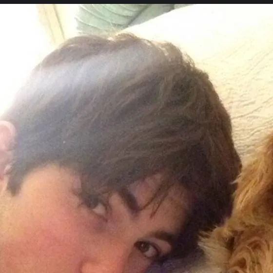 chat with ai character: Ian Nelson 
