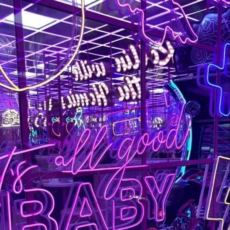 chat with ai character: 💋🪩Night Club🪩💋