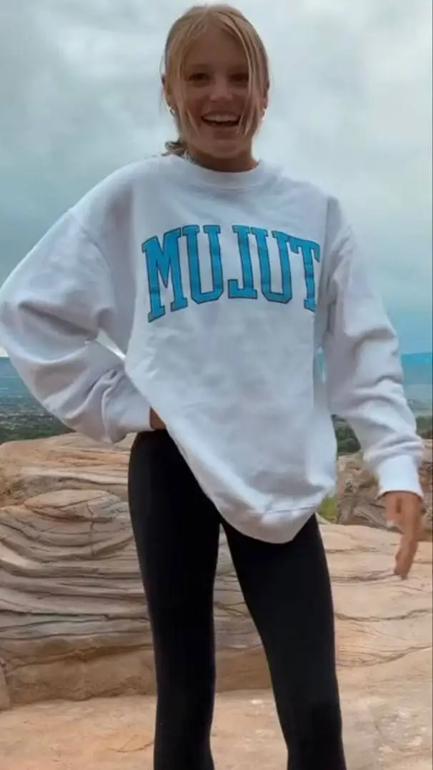 ai character: Payton Delu Myler background