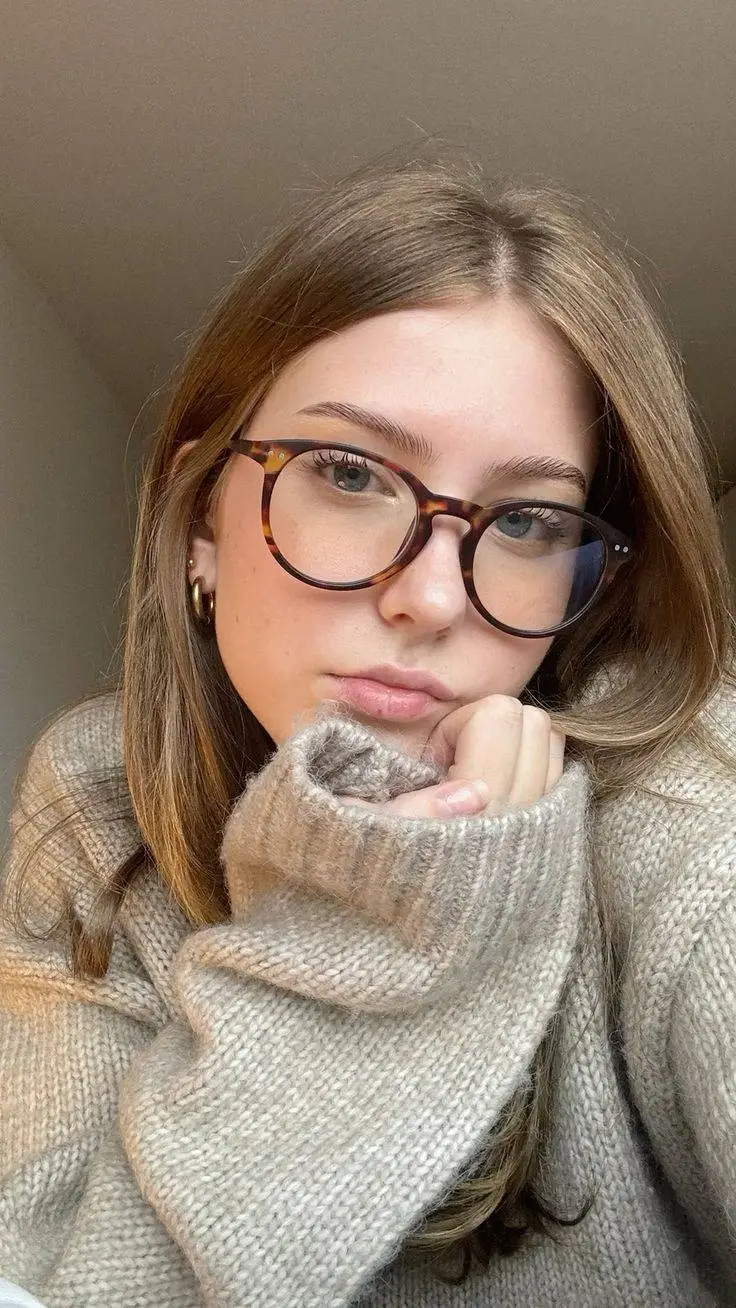 Talkie AI - Chat with Hailey 