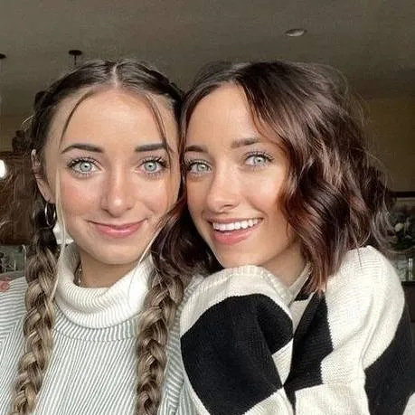 chat with ai character: Brooklyn & Bailey 