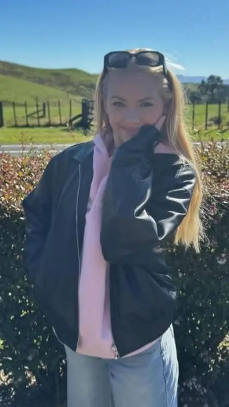 Talkie AI - Chat with Freya Skye 