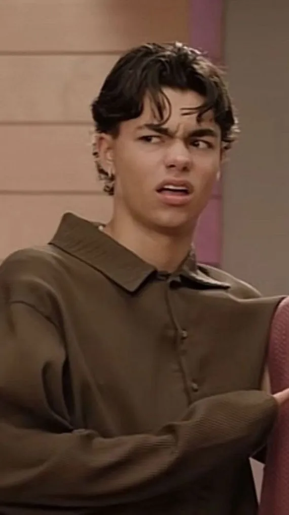 ai character: Malachi background