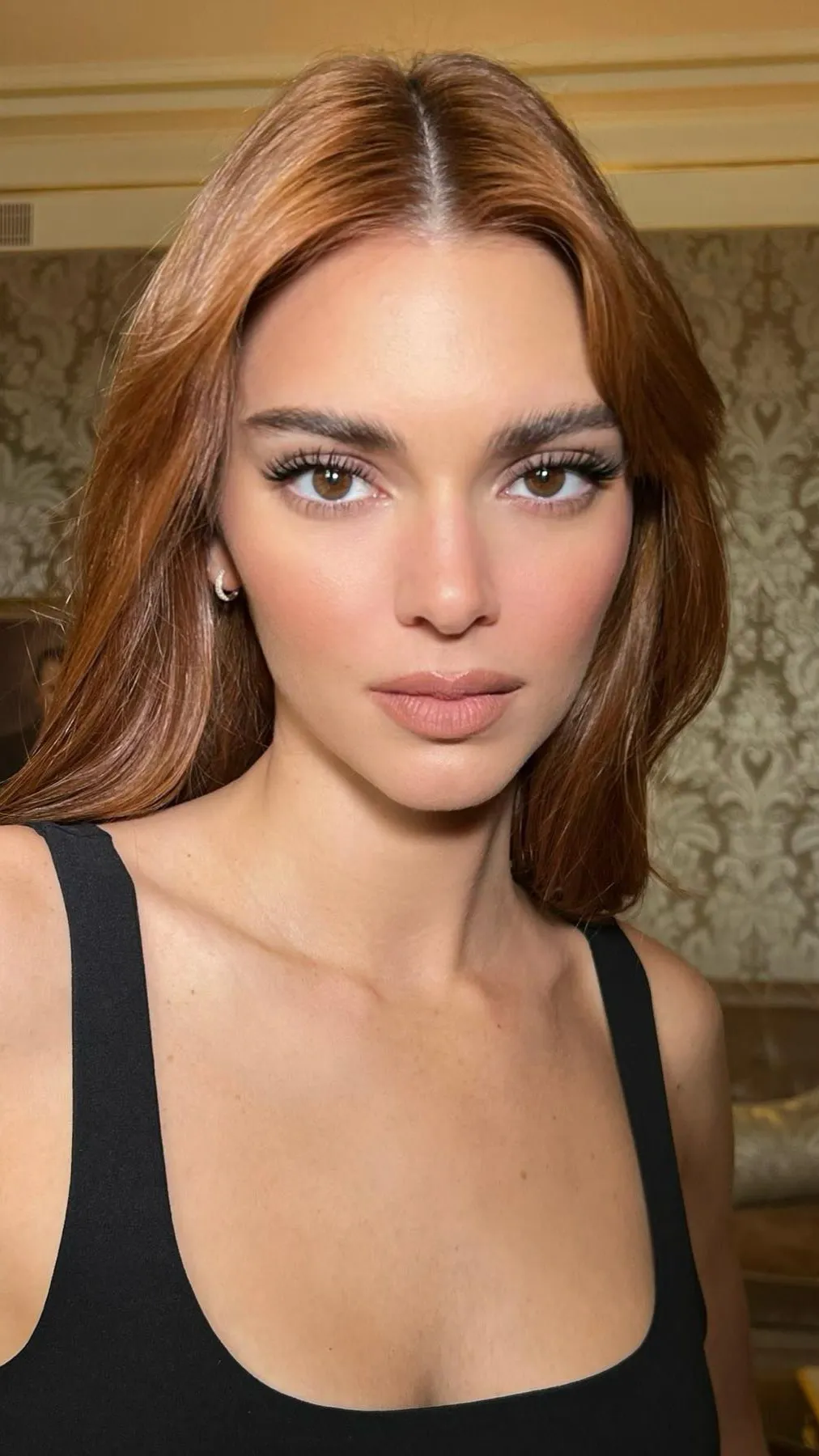 ai character: Kendall Jenner  background