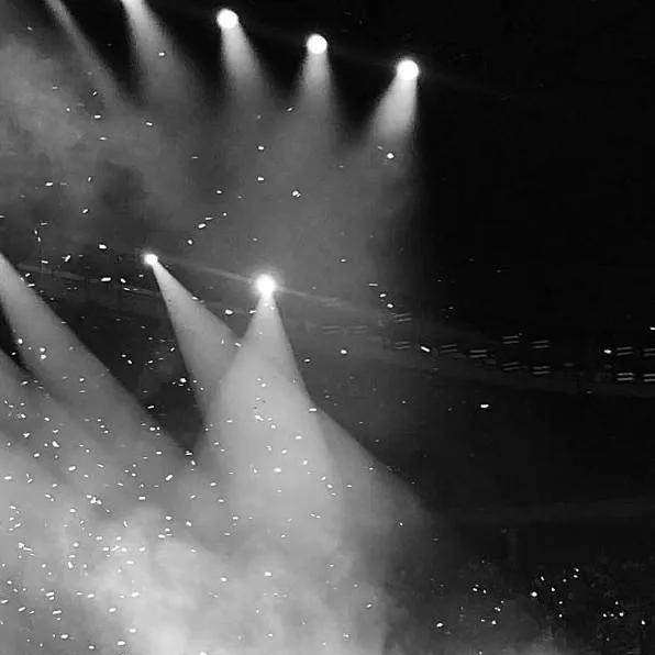 chat with ai character: 𝐬𝐤𝐳