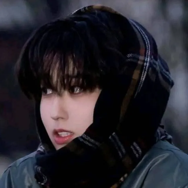 chat with ai character: 𝒎𝒊𝒏𝒔𝒖𝒏𝒈𝟑𝒓𝒅 𝒐𝒇 𝒅𝒆𝒄