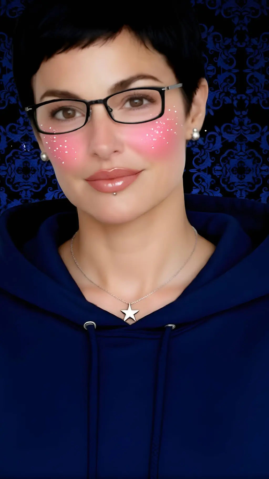 ai character: Sarah Townley background