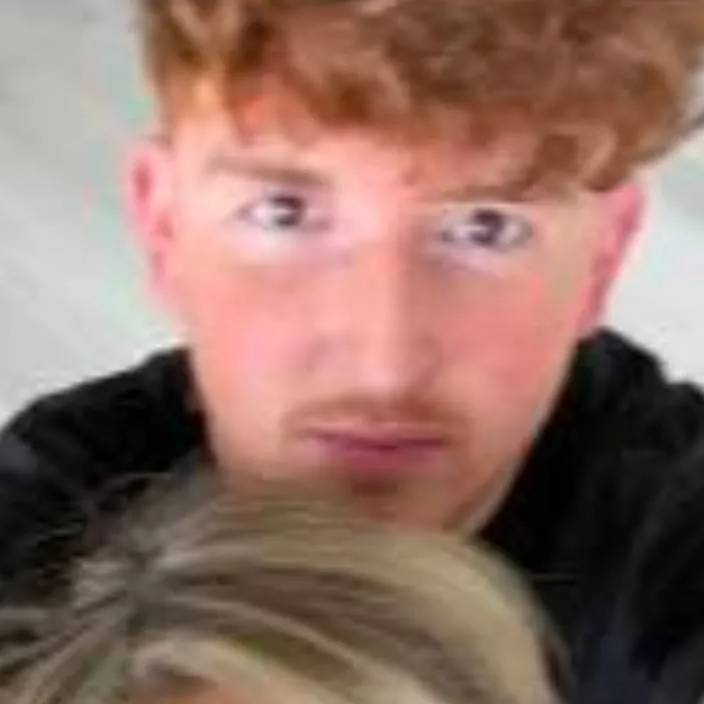 chat with ai character: Caylus and kiera