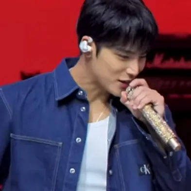 chat with ai character: ~ mingyu ~