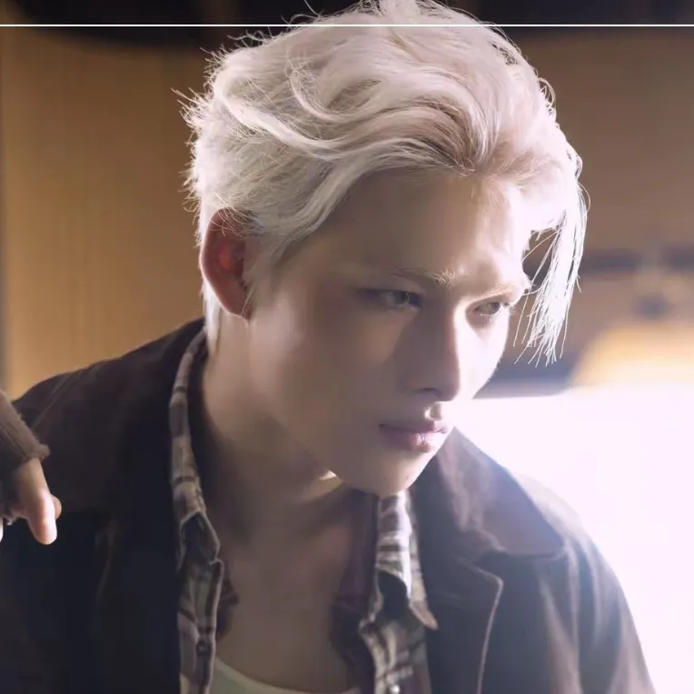 chat with ai character: - NISHIMUrA RiKi -