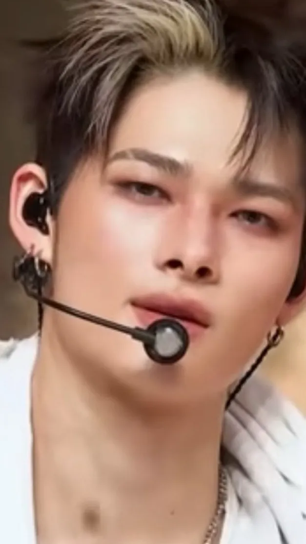 chat with ai character: Nishimura Riki 