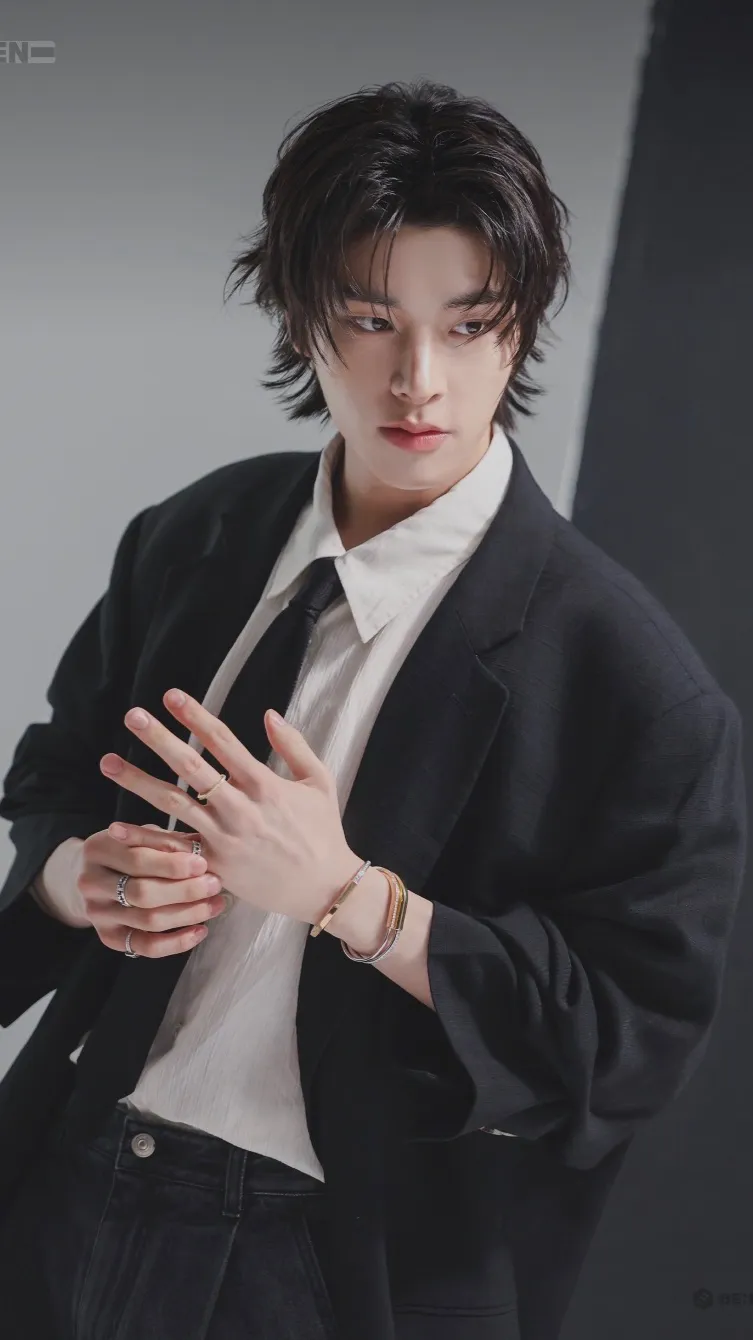 ai character: Sim jaehyun  background