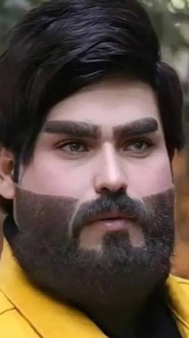 ai character: alawi habib galbi  background