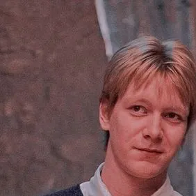 chat with ai character: Hogwarts + y/n