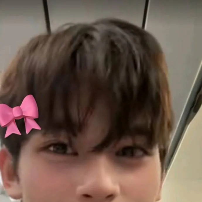 chat with ai character: kurt