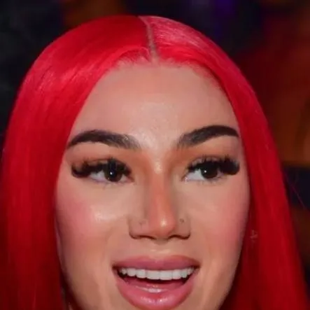 Chat with bhad bhabie🤍 - text or voice, Enjoy AI Chat Free & Safe
