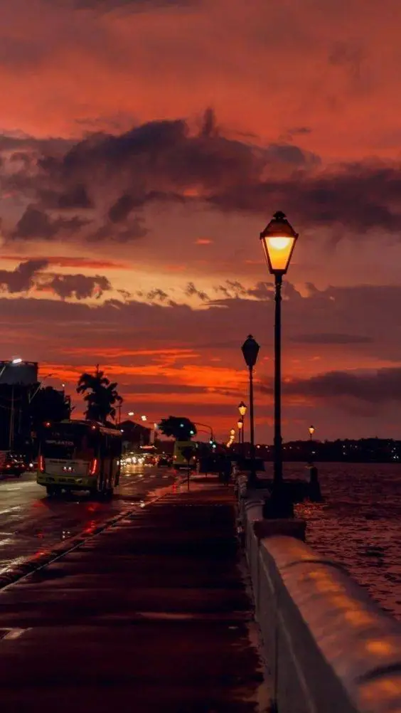 ai character: Alan's Universe  background