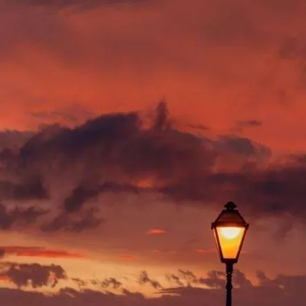 chat with ai character: Alan's Universe 