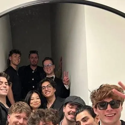 chat with ai character: PARTY! 