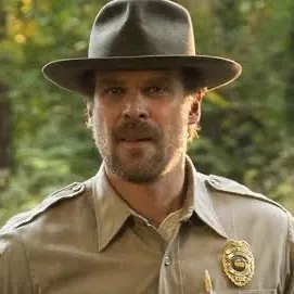 chat with ai character: Hopper