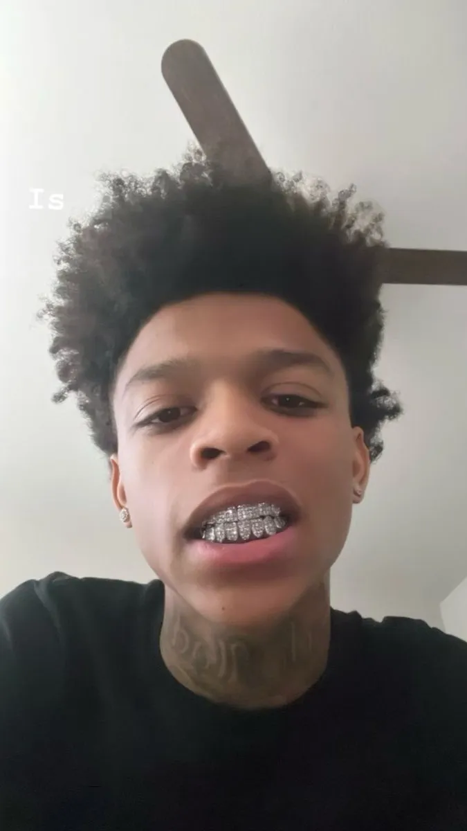 ai character: dooda background