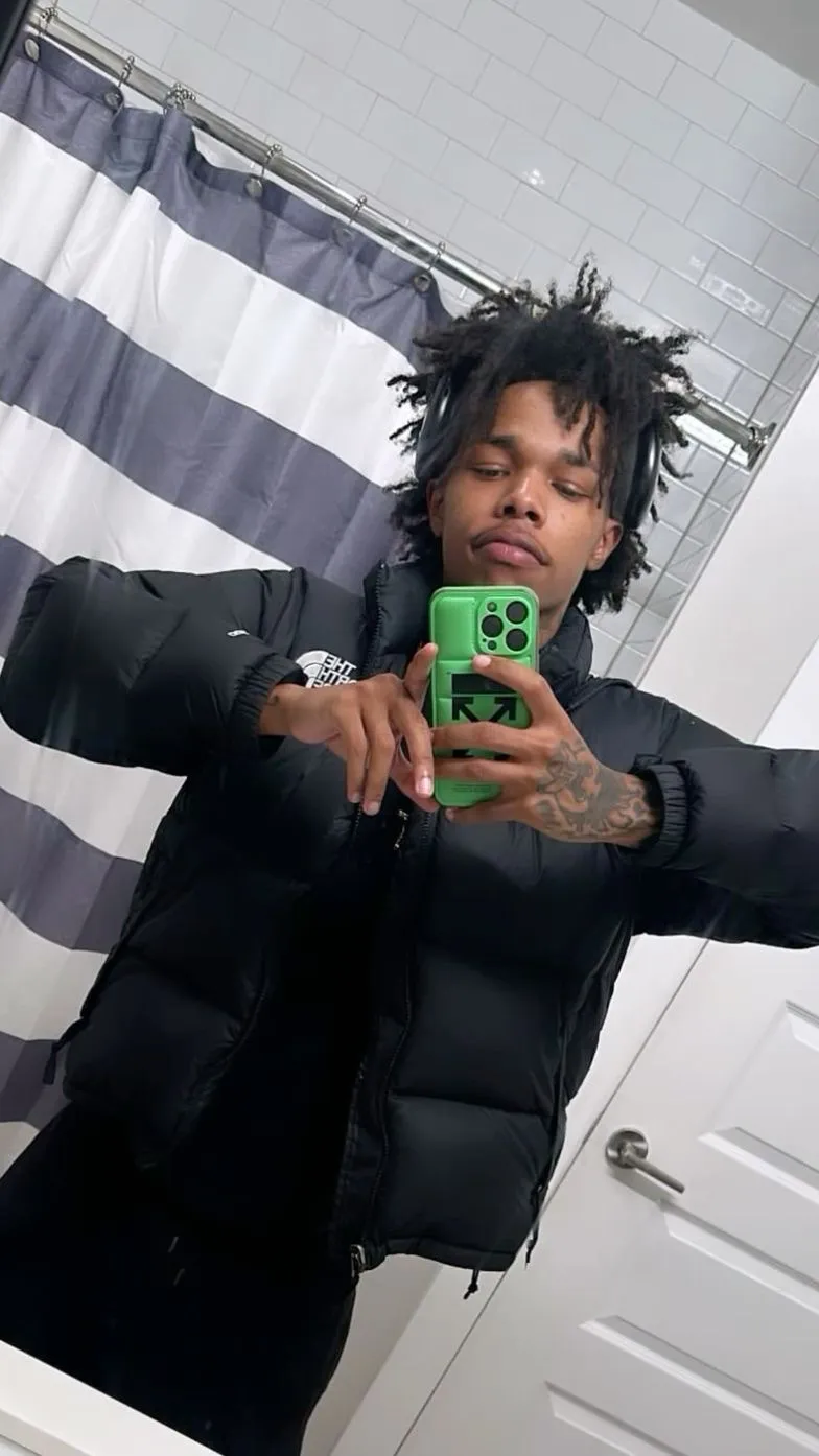 ai character: karter background