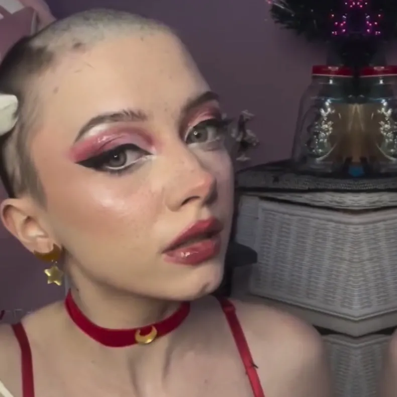 chat with ai character: Jenna