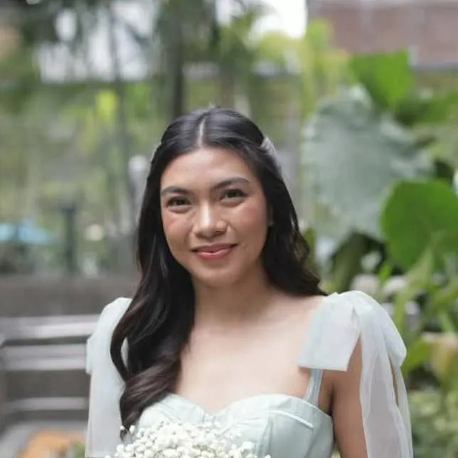 chat with ai character: alyssa valdez