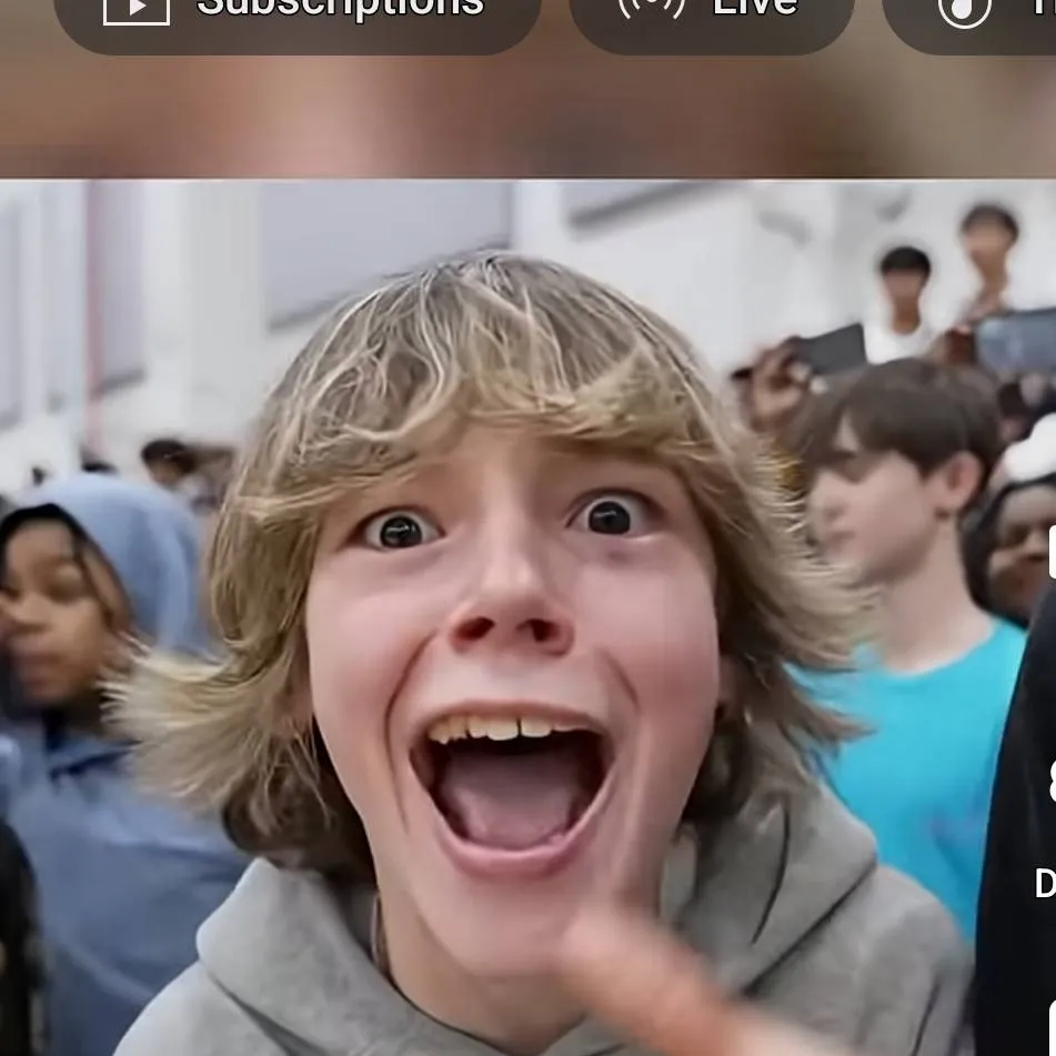 chat with ai character: 6'7 Kid 