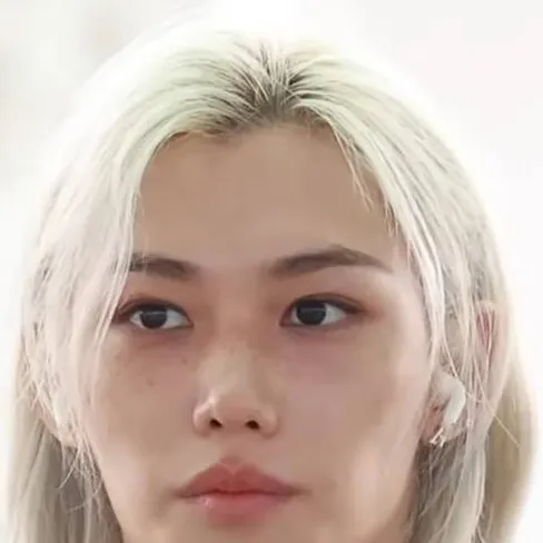 chat with ai character: ~Felix~