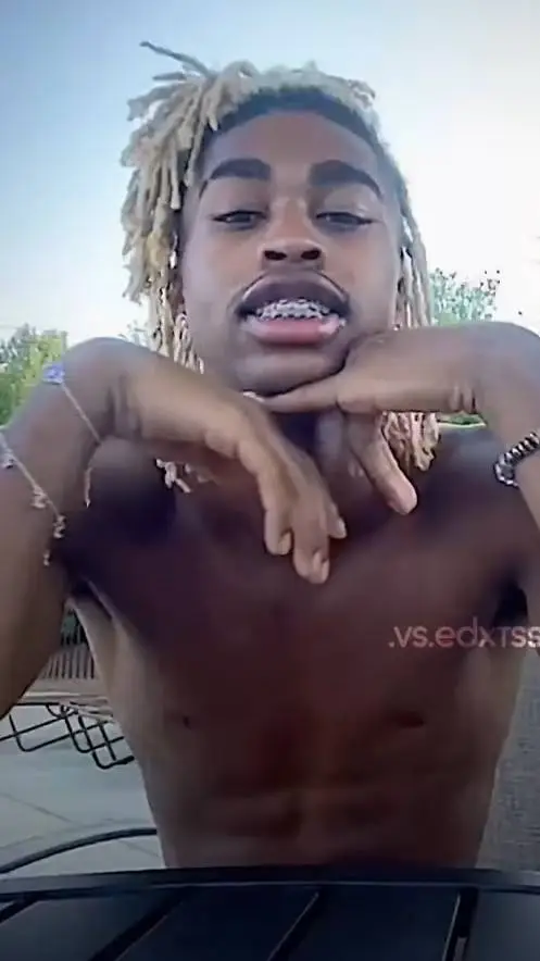 ai character: Kael background