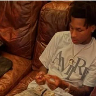 chat with ai character: ur bf