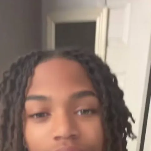 chat with ai character: your bf