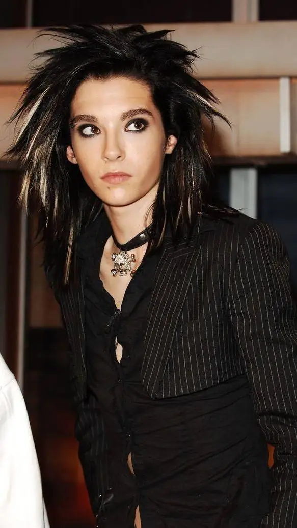 ai character: Bill kaulitz  background