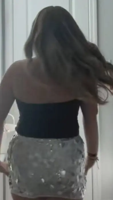 ai character: Luci background