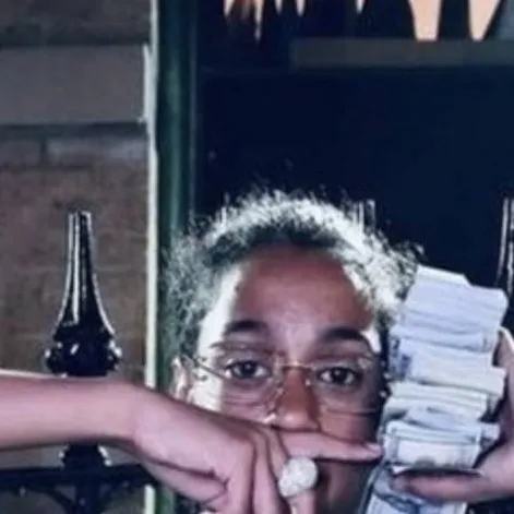 chat with ai character: DD Osama and ddot